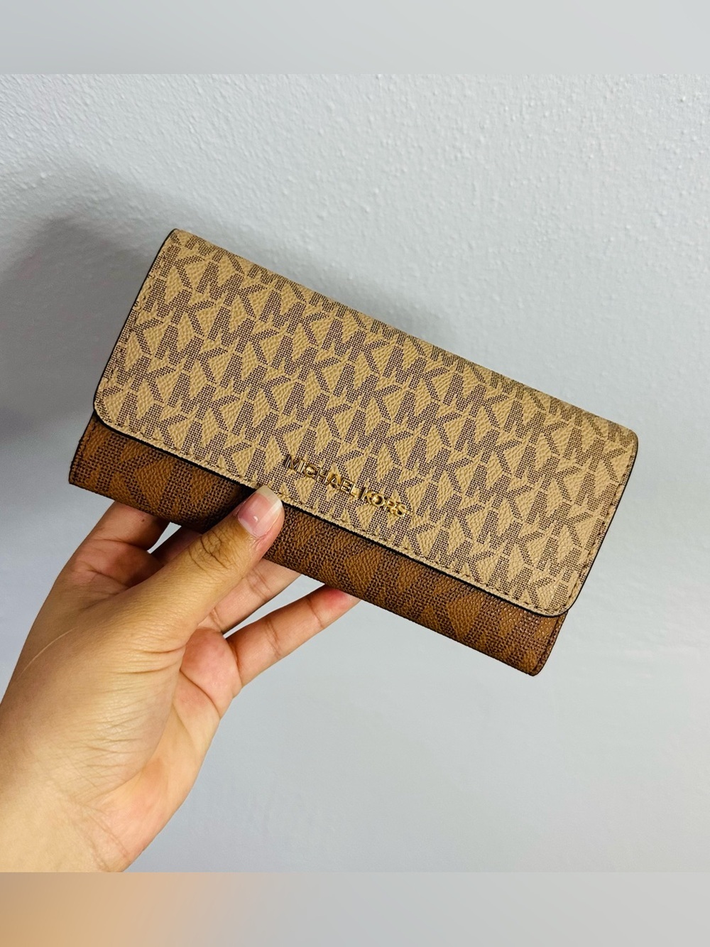 Michael Kors Jet Set Travel Large Trifold Leather Wallet